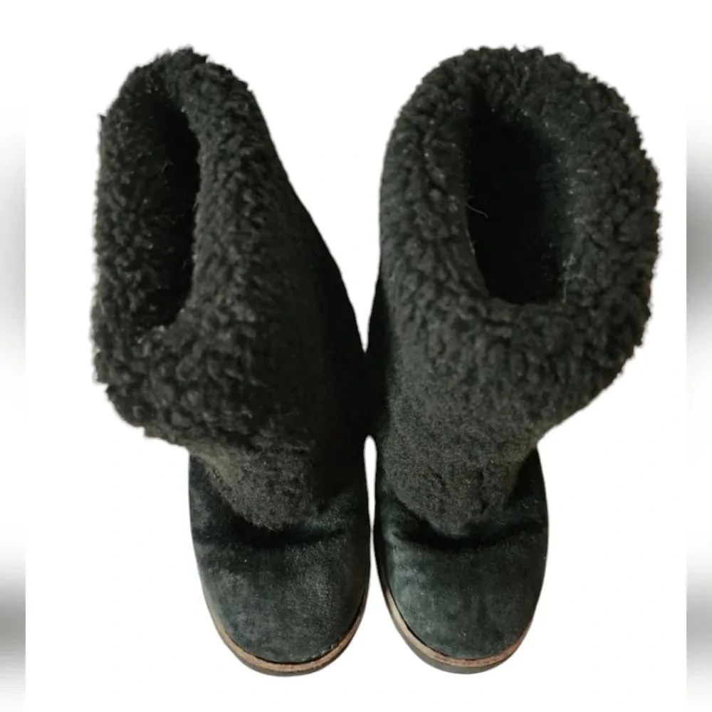Ugg Australia 3220 Maylin Suede Boot with black shearling cuff Size 5 GUC RARE